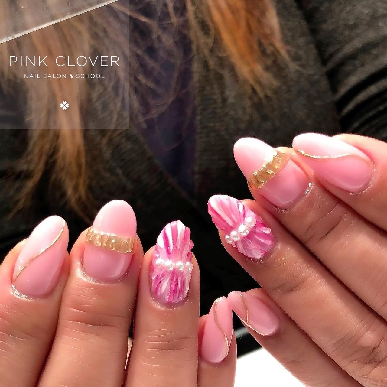 ホワイト ピンク ゴールド Pink Clover ネイルサロン スクールのネイルデザイン No ネイルブック