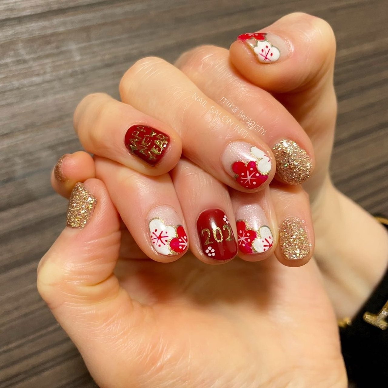 冬 オールシーズン お正月 成人式 ハンド Nailsalon Inti 岩岸美華 のネイルデザイン No ネイルブック