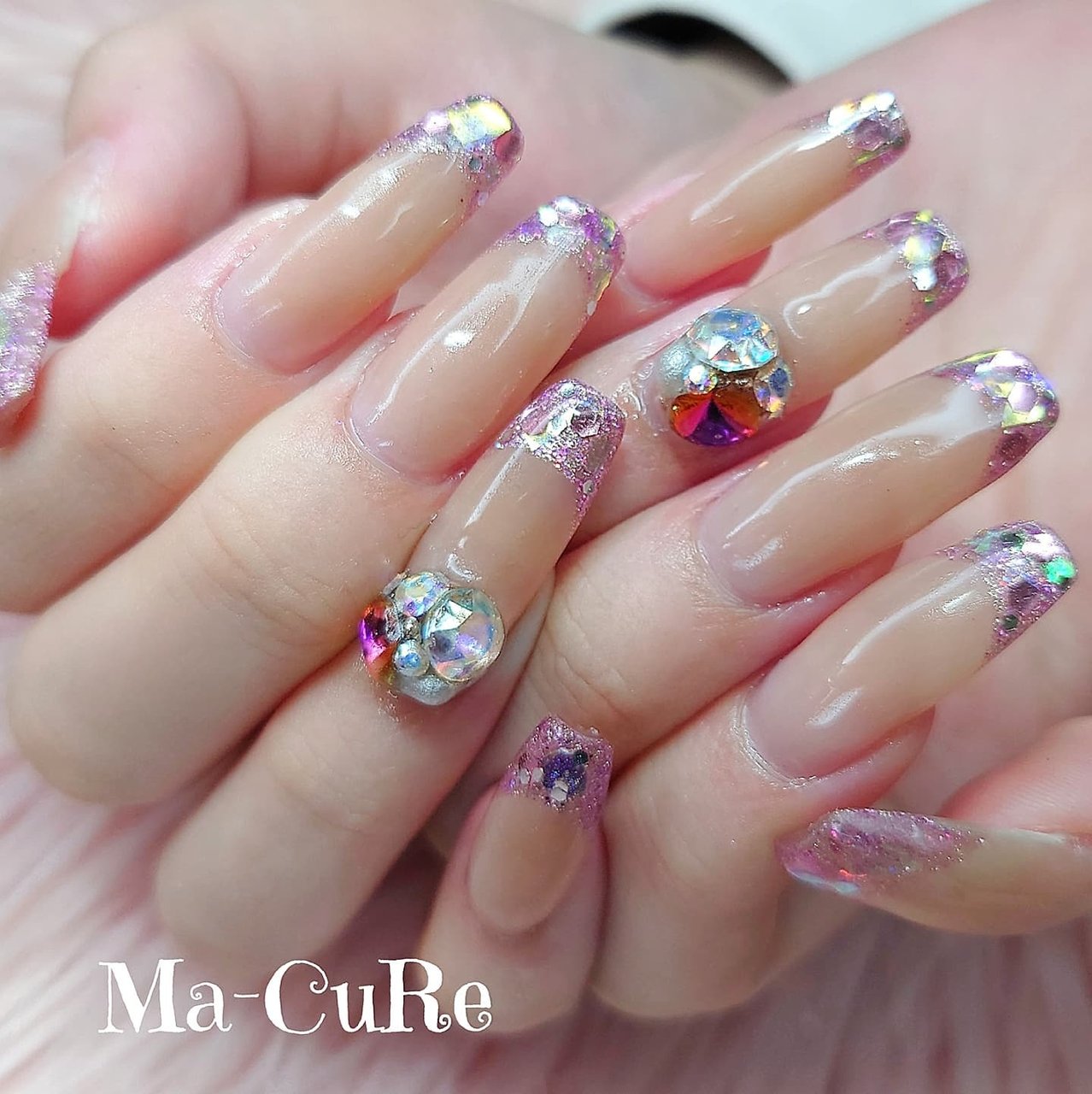 バレンタイン パーティー デート ハンド フレンチ 𝑴𝒂 𝑪𝒖𝑹𝒆 ﾏｰｷｭｱ のネイルデザイン No ネイルブック