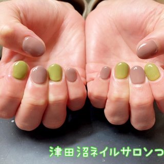 オリーブグリーンネイルのネイルデザイン ネイルブック