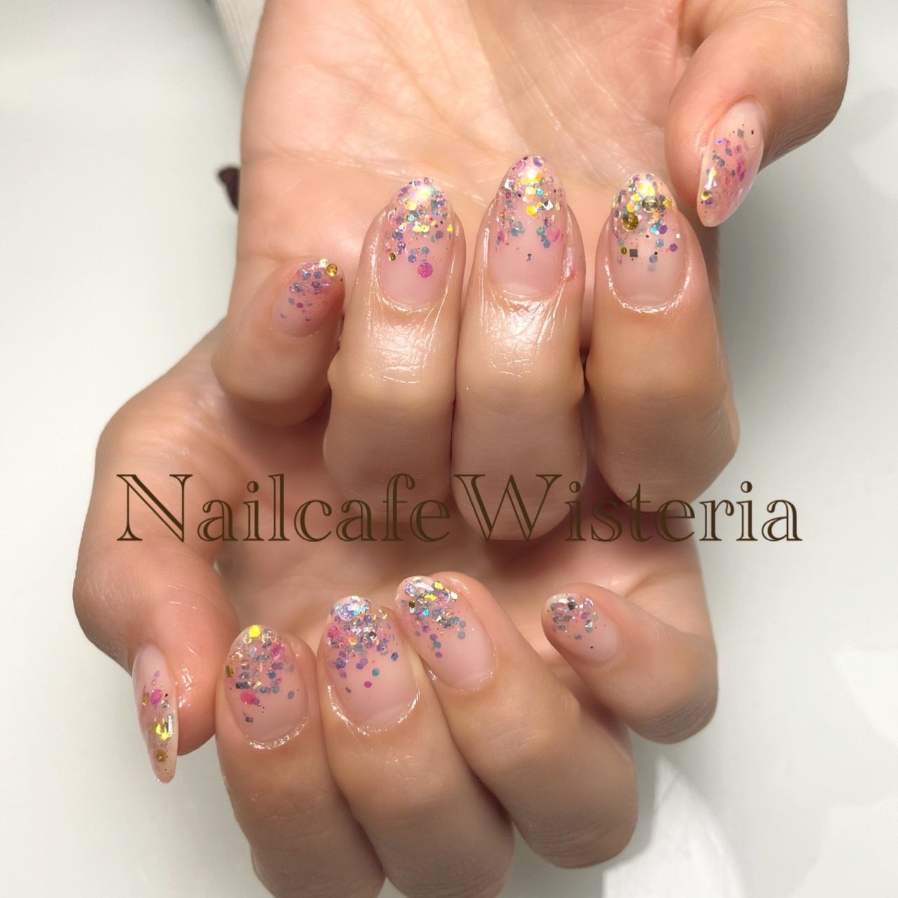 シンプル グラデーション ホログラム ラメ ピンク Nailcafewisteriaのネイルデザイン No ネイルブック