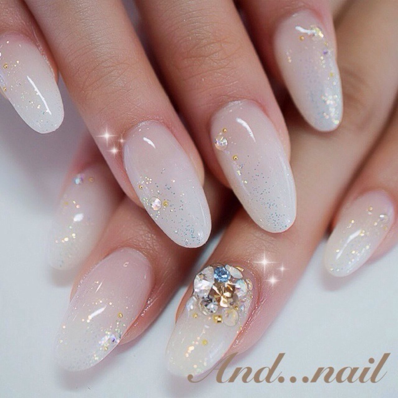 春 ハンド グラデーション ホワイト ジェルネイル 白川麻里 神戸アンドネイルのネイルデザイン No ネイルブック