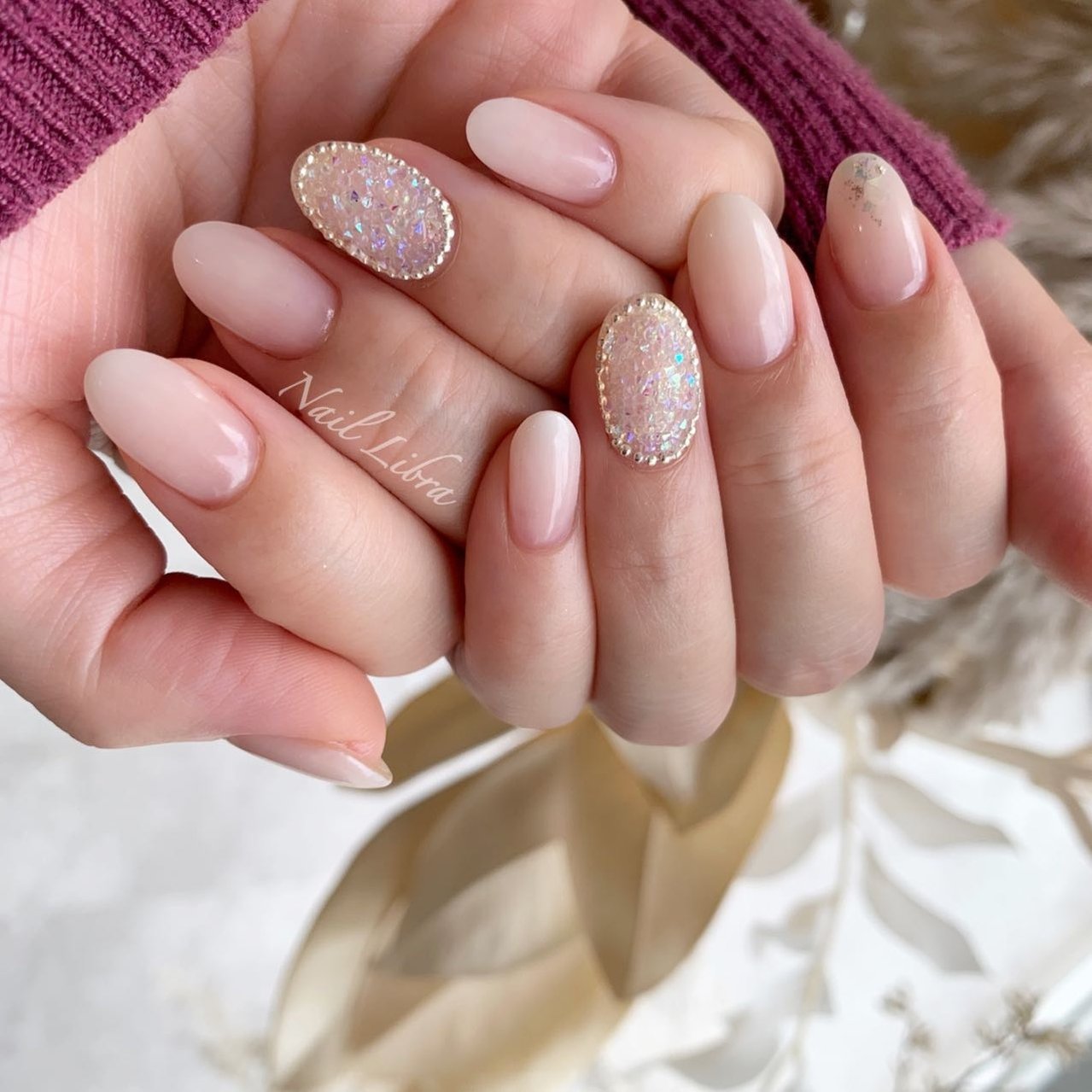 ハンド クリスタルピクシー ホワイト ピンク Nail Libra ネイルリブラ のネイルデザイン No ネイルブック