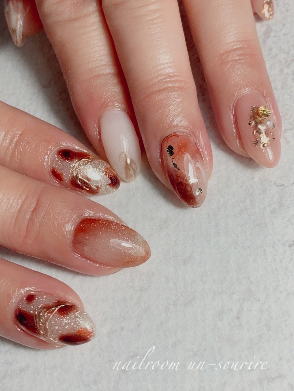 ピンク ブラウン ゴールド Un Sourireのネイルデザイン No ネイルブック