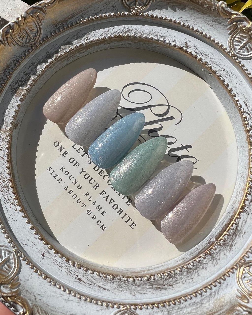 オールシーズン バレンタイン 卒業式 デート ラメ Sororuru Nail 𝐄𝐢𝐤𝐨のネイルデザイン No ネイル ブック