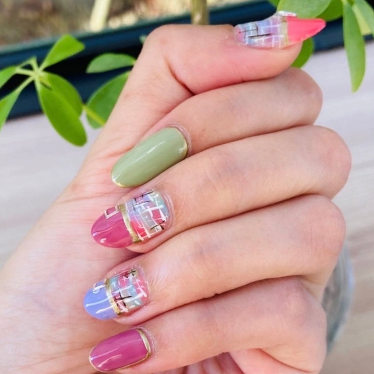 オールシーズン ハンド シェル デコ ニュアンス Nail Jojoのネイルデザイン No ネイルブック