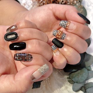 #クリップネイル#ブラック#オールシーズン #女子会 #ホイルネイル#千鳥柄#千鳥柄ねいる#ニュアンス#アイスジェル#沙ジェル#クリップ#マットブラック#デート #バレンタイン #マットコート #バレンタインネイル #スカルプチュア #リングネイル #ツイードネイル #アートし放題 #オフィス #冬 #春 #ロングネイル #トレンドネイル #ゴールドネイル #アシンメトリーネイル #うる艶ネイル # #春 #オールシーズン #入学式 #女子会 #m.ei.nail #ネイルブック