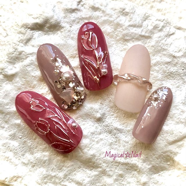 色とりどりのチューリップネイルで一足先に春を満喫♡｜2022