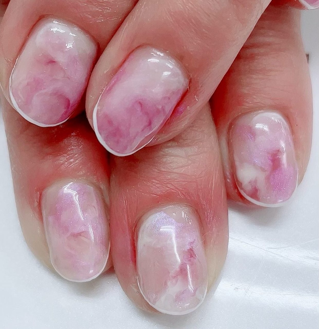 春 オールシーズン オフィス ハンド 大理石 Nails Tiroirのネイルデザイン No ネイルブック