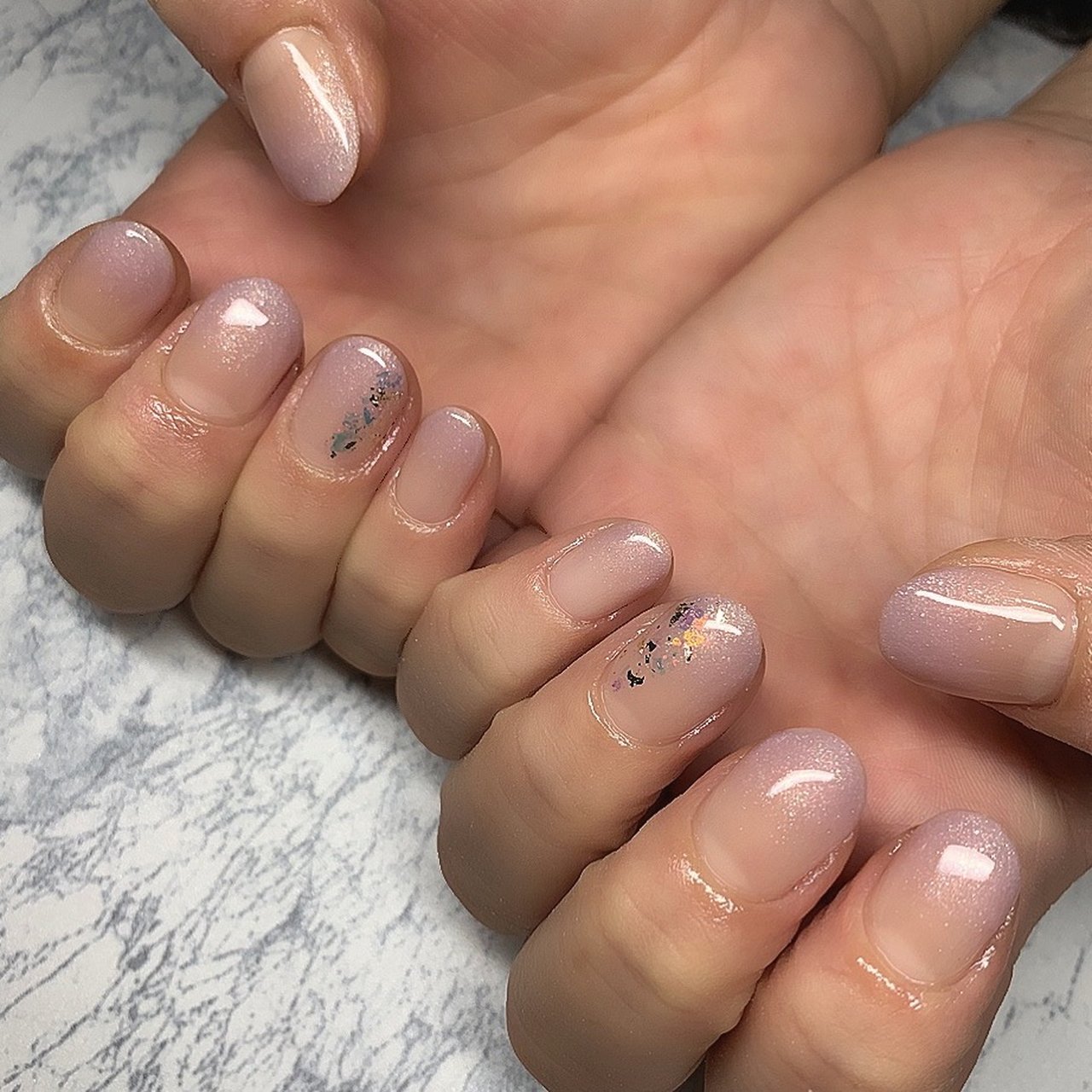 オールシーズン ハンド シンプル グラデーション ホイル Misato Kのネイルデザイン No ネイルブック