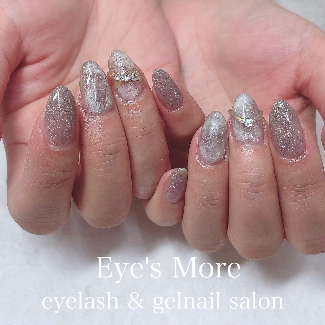 オールシーズン ハンド ニュアンス ミディアム グレージュ Eyesmore Kunitachiのネイルデザイン No ネイル ブック