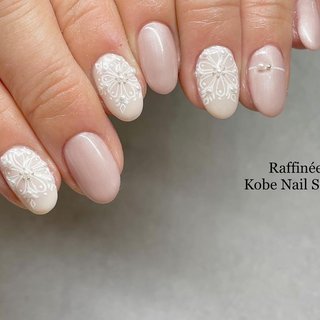 雪の結晶 グレージュのネイルデザイン ネイルブック