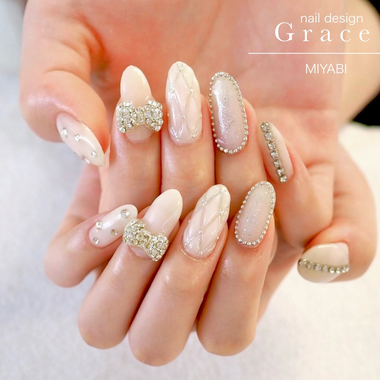 ハンド/ビジュー/キルティング/リボン/ホワイト - Miyabiのネイル