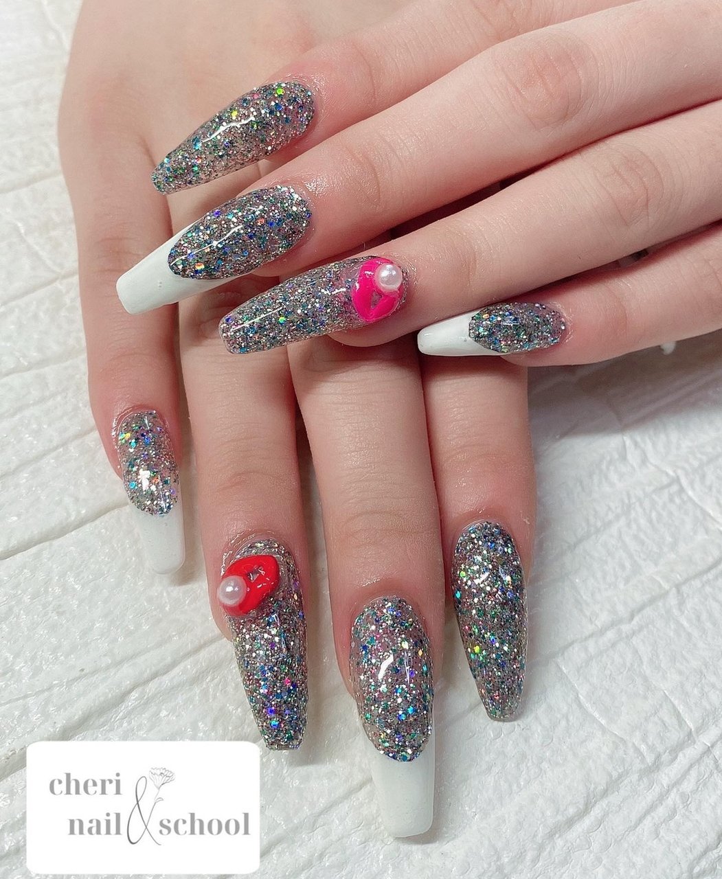 冬 オールシーズン ハンド フレンチ ホログラム Cheri Nail Keikoのネイルデザイン No ネイルブック