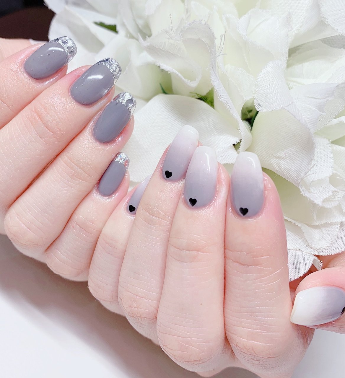 ハンド フレンチ グラデーション ホログラム ラメ あめちゃんのネイルデザイン No ネイルブック