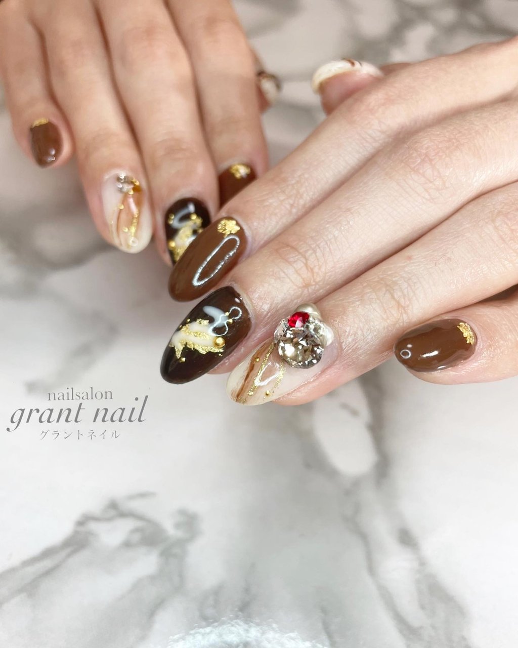 冬 バレンタイン ハンド ビジュー ワンカラー Grantnailのネイルデザイン No ネイルブック