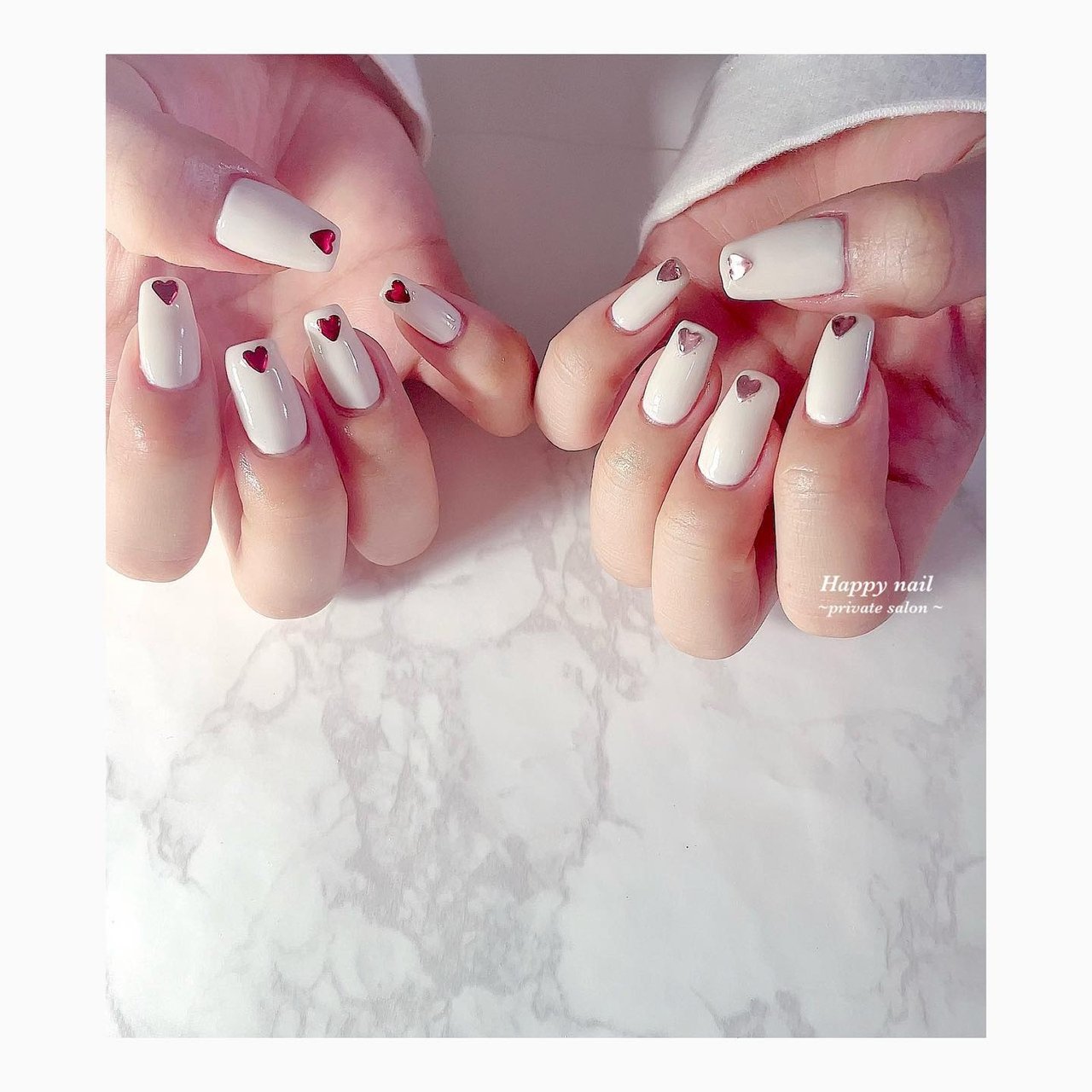 シンプル ホログラム ワンカラー ハート ベージュ Happy Nailのネイルデザイン No ネイルブック