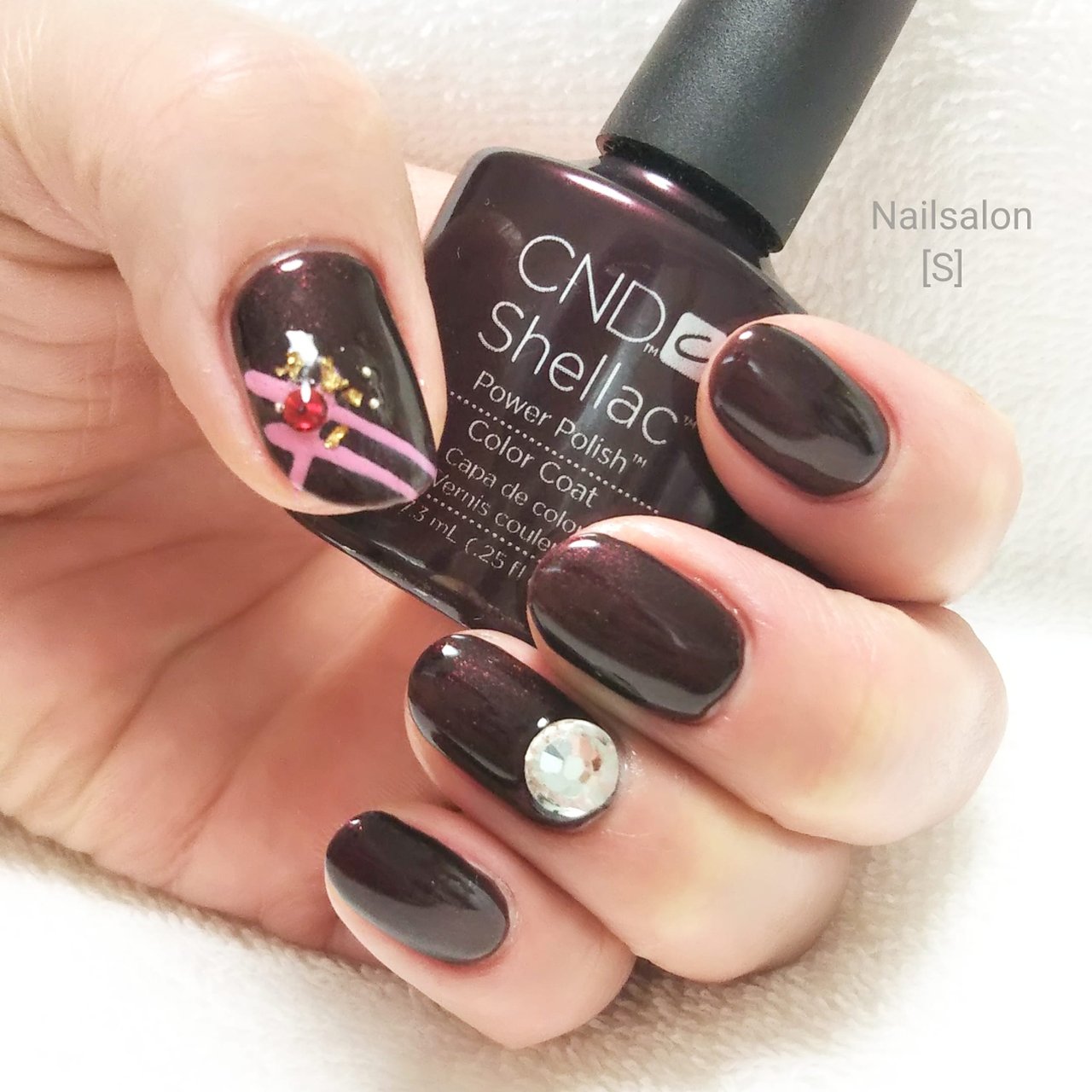 バレンタイン ハンド シンプル ビジュー ワンカラー シェラックネイル専門店 S のネイルデザイン No ネイルブック