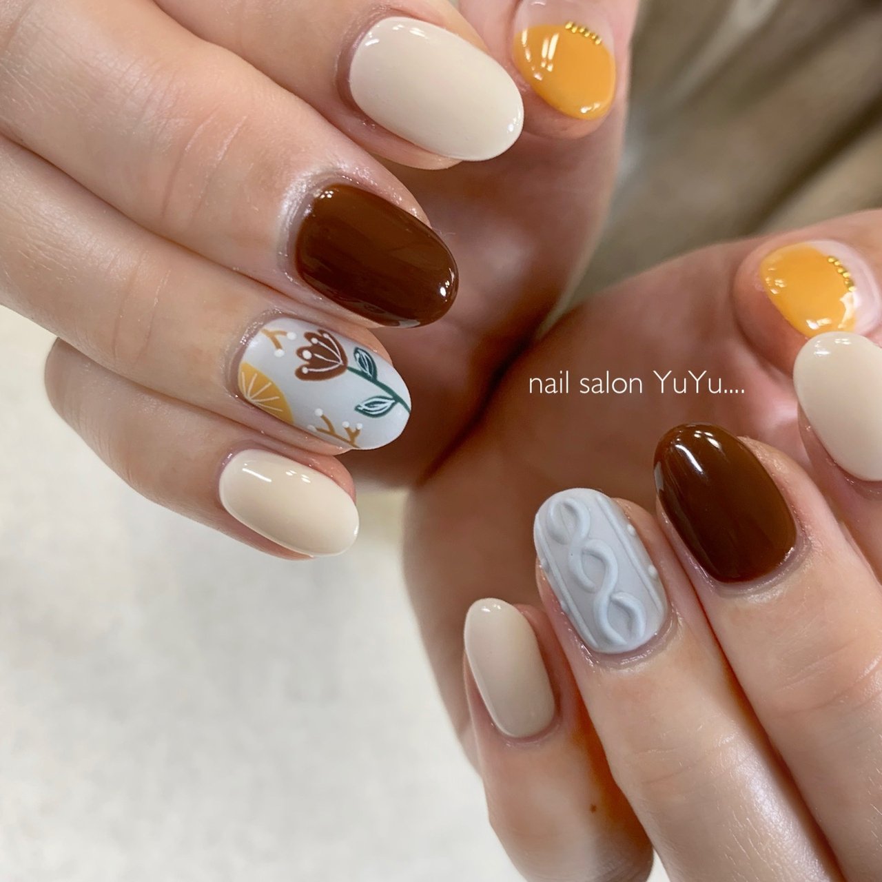 冬 ハンド 変形フレンチ ワンカラー フラワー Nail Salon Yuyuのネイルデザイン No ネイルブック