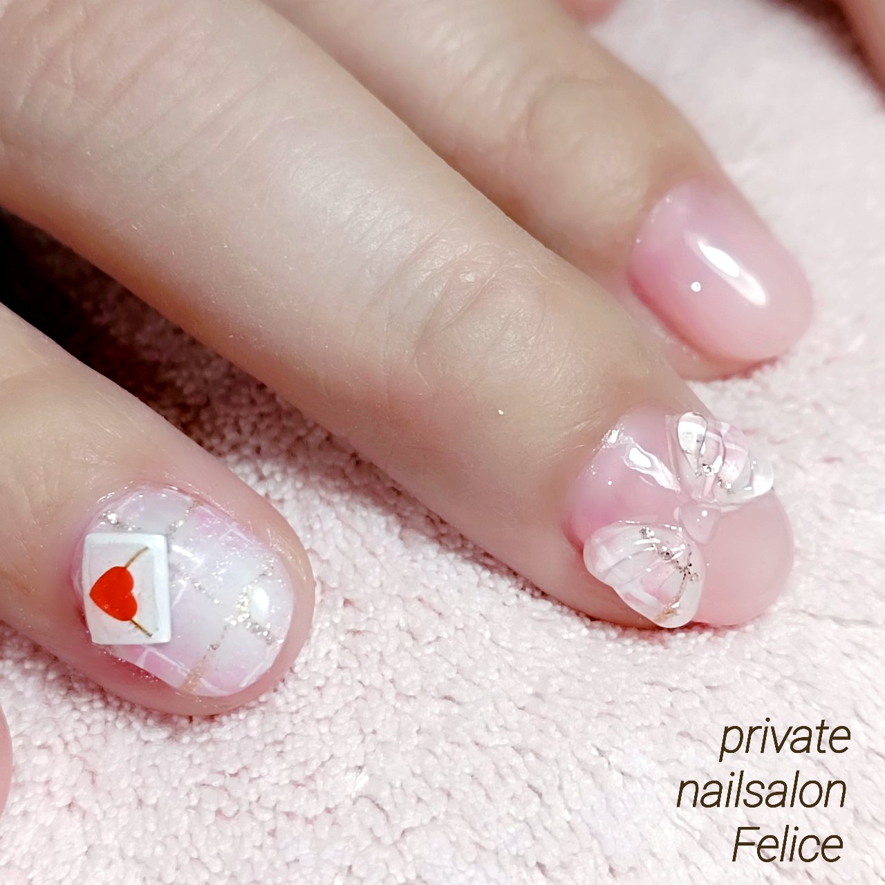 春 バレンタイン 卒業式 デート ハンド りえ 熊本光の森ﾌﾟﾗｲﾍﾞｰﾄﾈｲﾙｻﾛﾝ ﾌｪﾘｰﾁｪ のネイルデザイン No ネイルブック