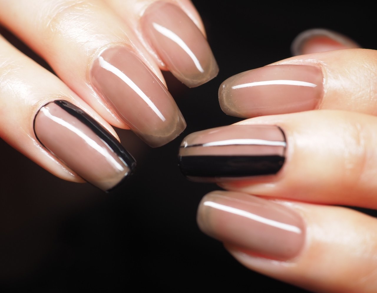 オールシーズン ワンカラー ブラウン ブラック Nail Room 阿部 なつみのネイルデザイン No ネイルブック