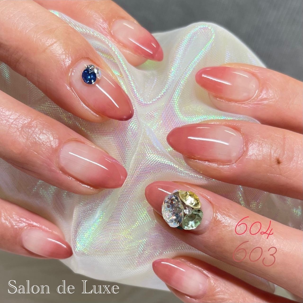 オールシーズン オフィス 女子会 ハンド グラデーション Salonde Luxeのネイルデザイン No ネイルブック