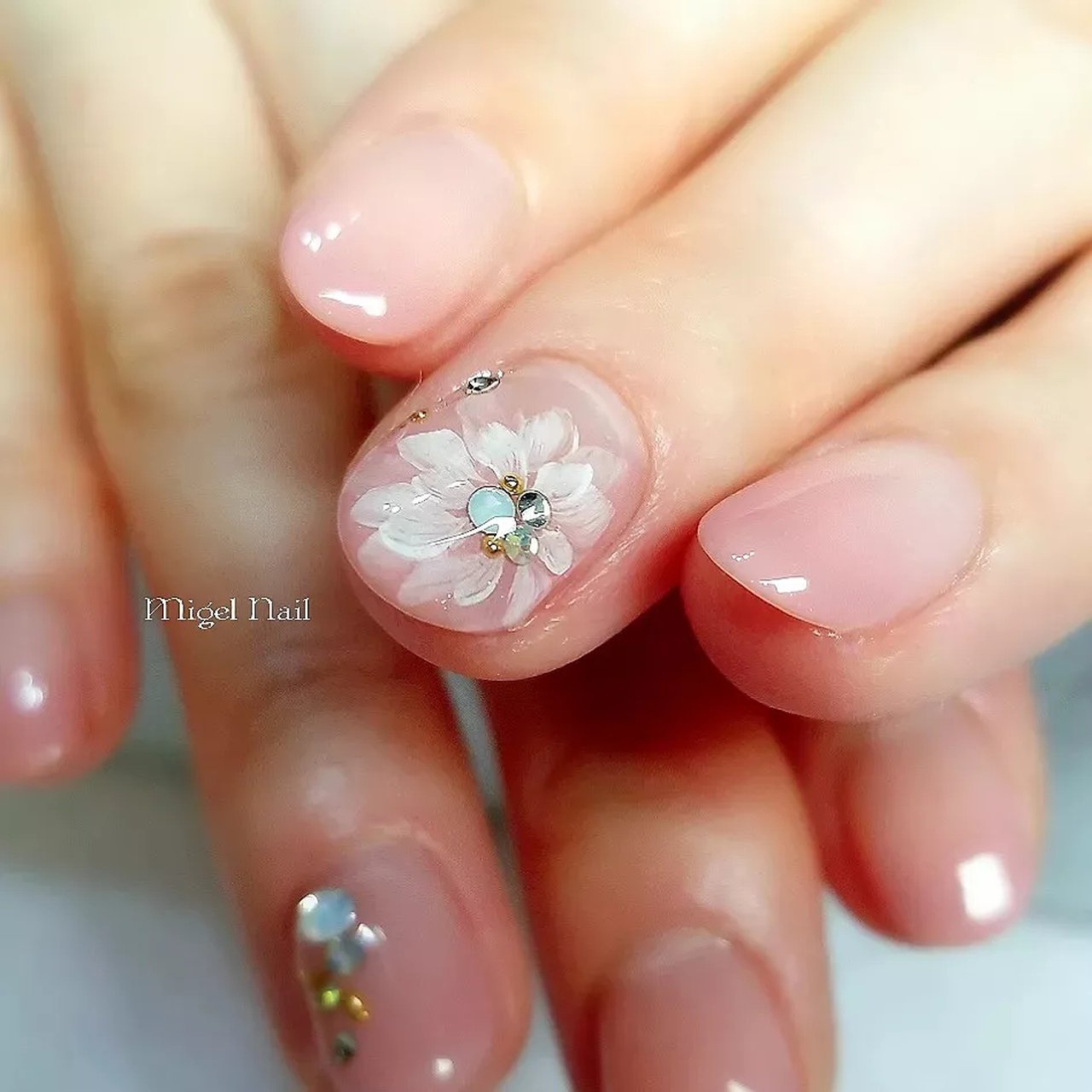 春 バレンタイン オフィス ブライダル シンプル Migel Nailのネイルデザイン No ネイルブック