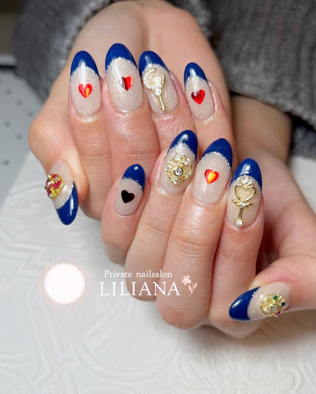 オールシーズン ハンド フレンチ ビジュー ラメ Private Nailsalon Lilianaのネイルデザイン No ネイル ブック