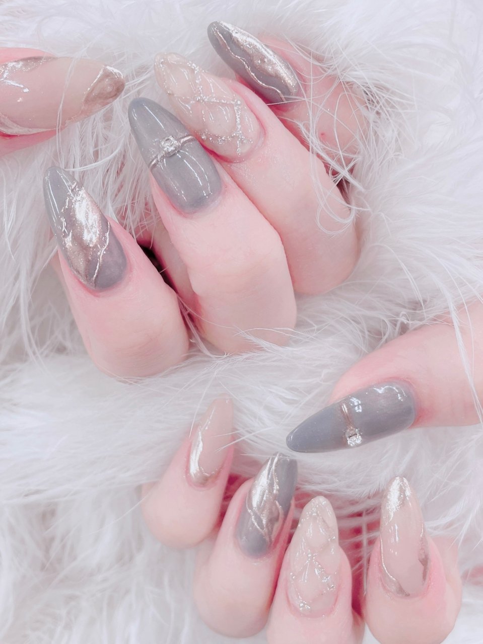 同じ 安定した 硬い 新宿 ミラー ネイル 医薬 紳士 実際