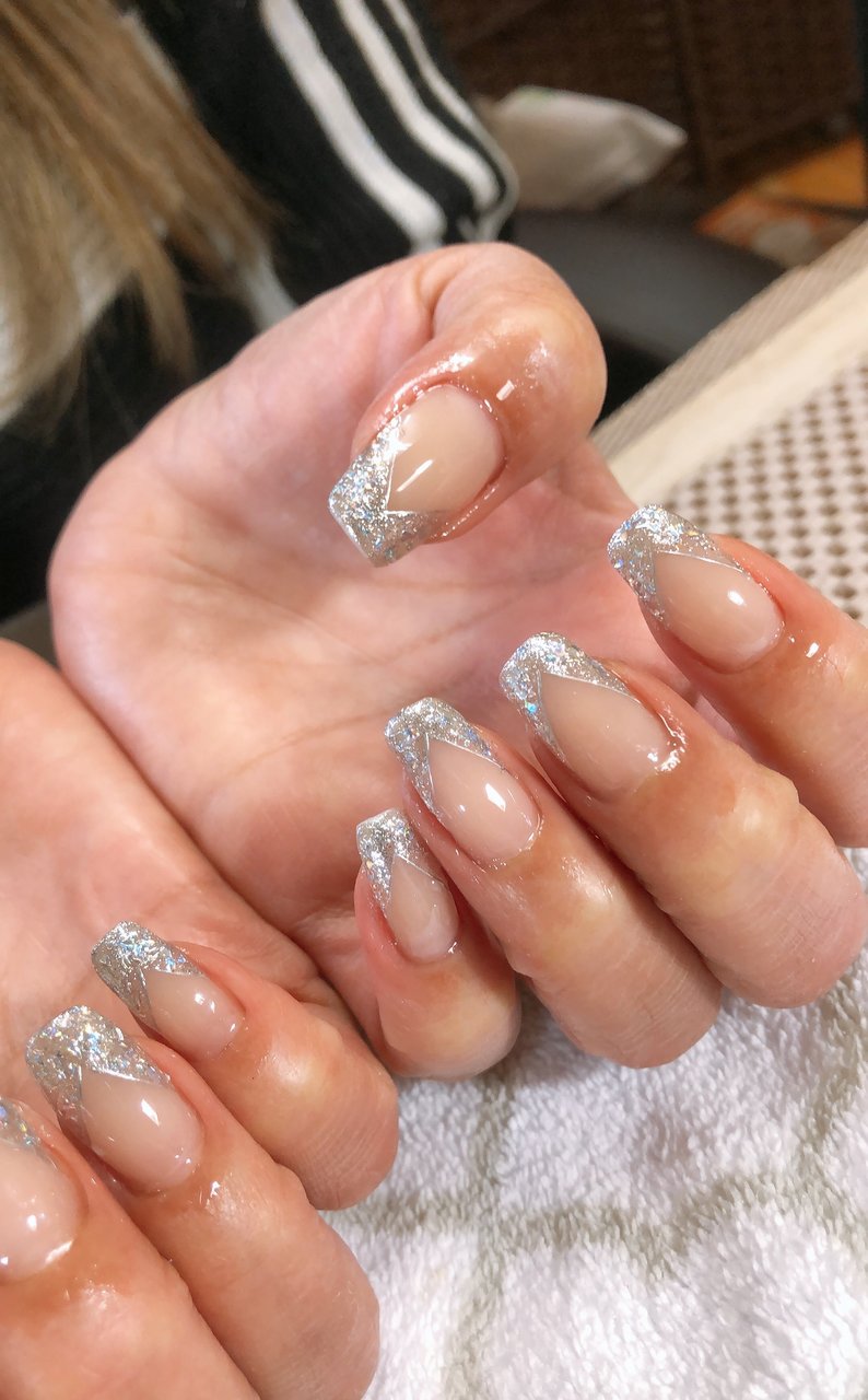 オールシーズン ハンド ロング シルバー メタリック Nail Charmantのネイルデザイン No ネイルブック