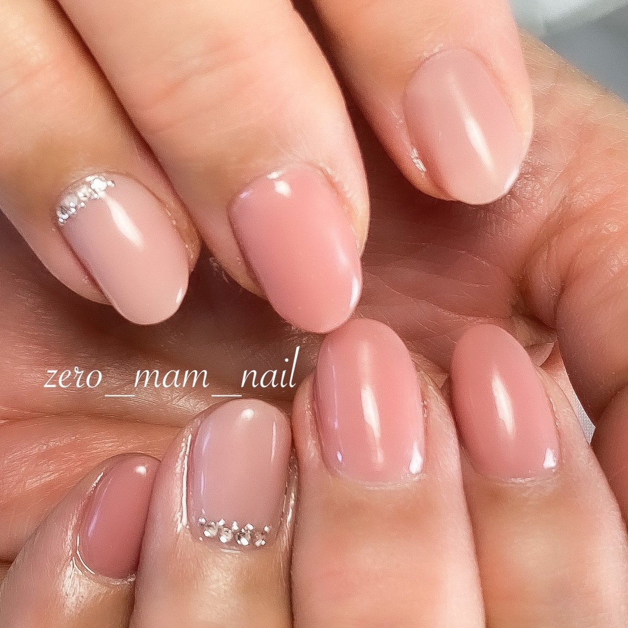 オールシーズン ハンド シンプル ビジュー ショート Zero Mam Nailのネイルデザイン No ネイルブック