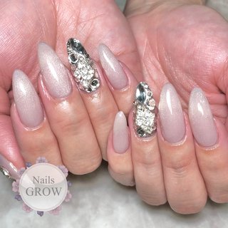 ピンク グレー ストーン埋め尽くしのネイルデザイン ネイルブック