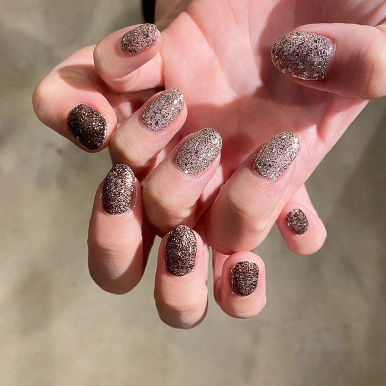 春 冬 オールシーズン パーティー ハンド Mami Nail Salon Fika のネイルデザイン No ネイルブック