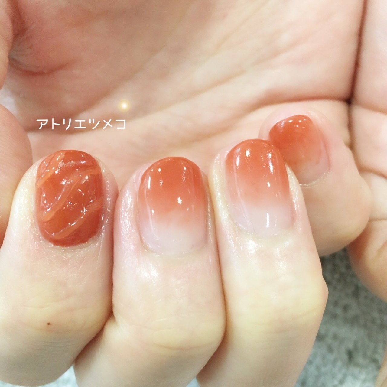オールシーズン ハンド グラデーション ミディアム オレンジ Atelier Tumecoのネイルデザイン No ネイルブック