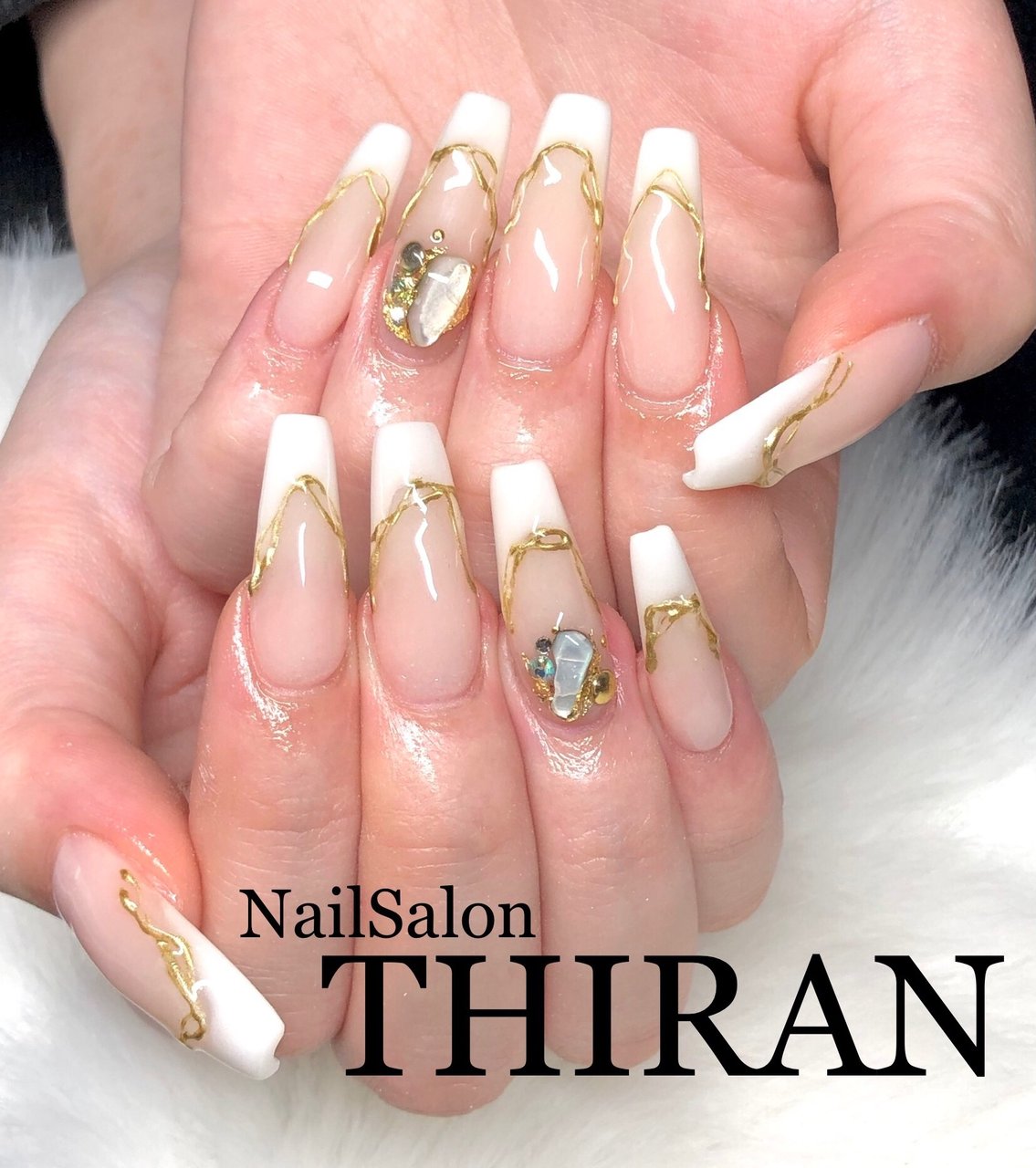 オールシーズン ハンド シンプル フレンチ シェル Nailsalon Thiranのネイルデザイン No ネイルブック