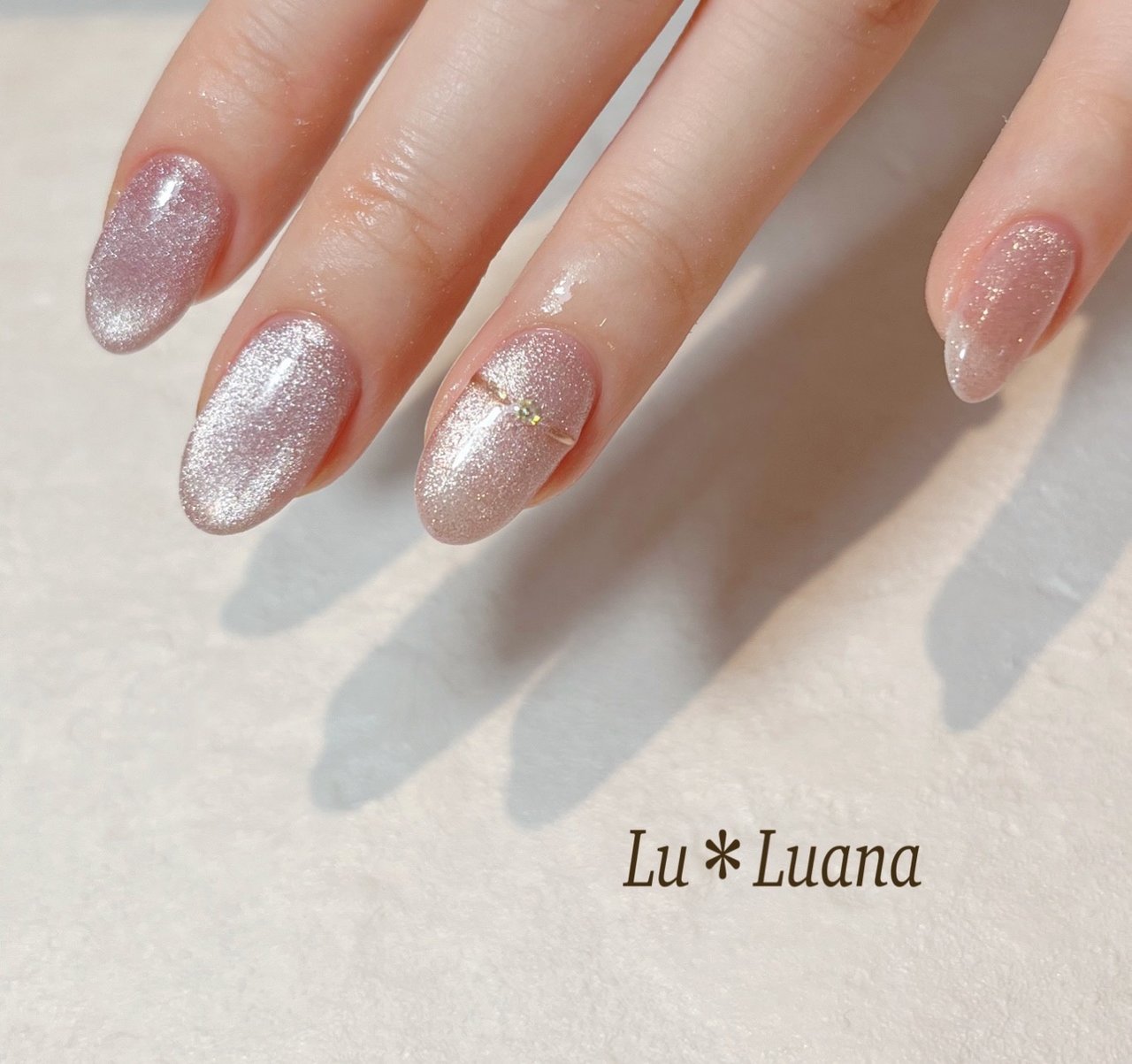 オールシーズン ハンド ワンカラー マグネット ピンク ネイルサロンルアナのネイルデザイン No ネイルブック