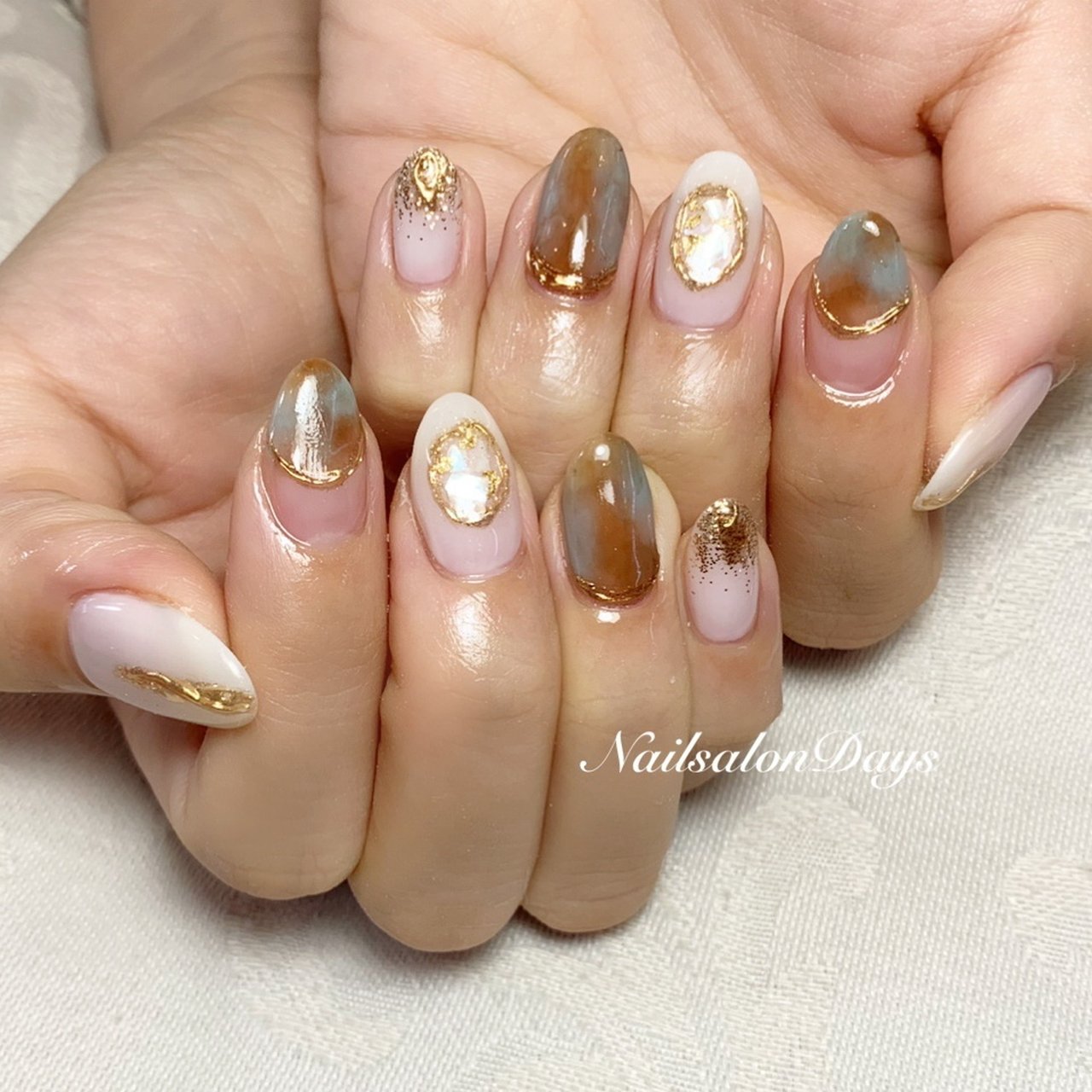 夏 冬 卒業式 ブライダル ハンド Nail Salon Daysのネイルデザイン No ネイルブック