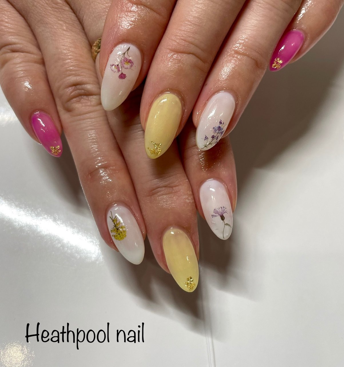 ハンド フラワー ピンク イエロー パープル Heathpoolnailのネイルデザイン No ネイルブック