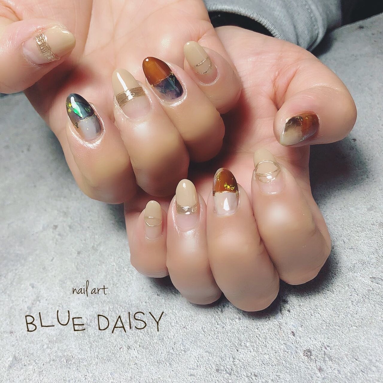 夏 秋 冬 オールシーズン ハンド Blue Daisyのネイルデザイン No ネイルブック