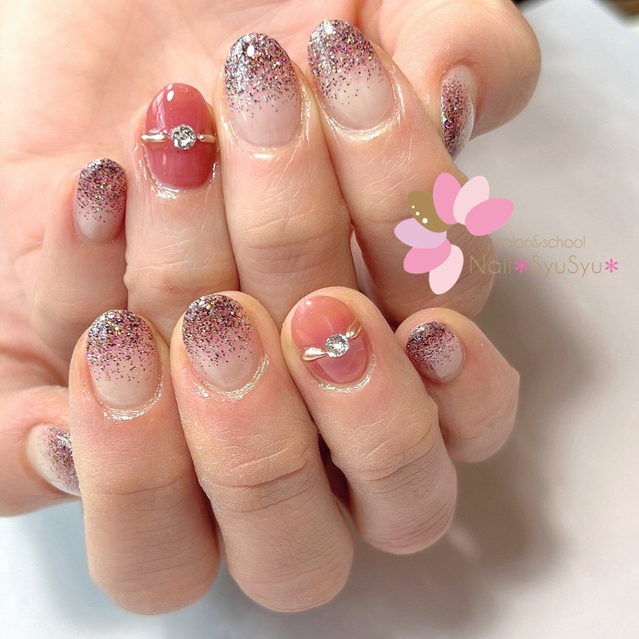 冬 ハンド グラデーション ラメ ミラー Nail Syusyu ネイルシュシュのネイルデザイン No ネイルブック