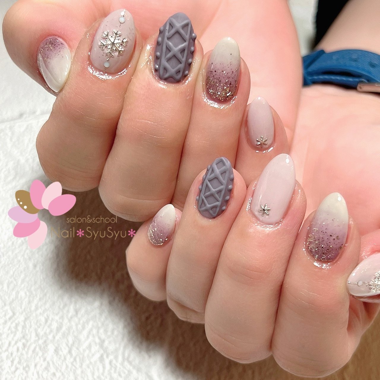 冬 ハンド グラデーション ラメ ニット Nail Syusyu ネイルシュシュのネイルデザイン No ネイルブック