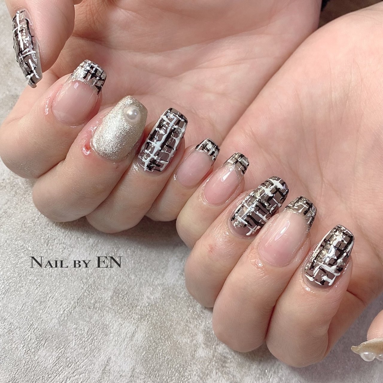 冬 ハンド ツイード ミディアム ホワイト Namiのネイルデザイン No ネイルブック