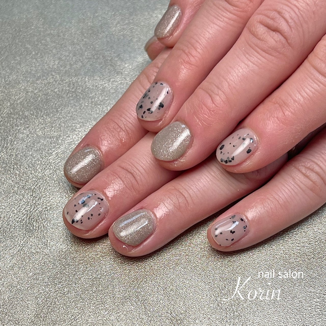オールシーズン ハンド ワンカラー ショート グレージュ Nail Salon Korinのネイルデザイン No ネイルブック