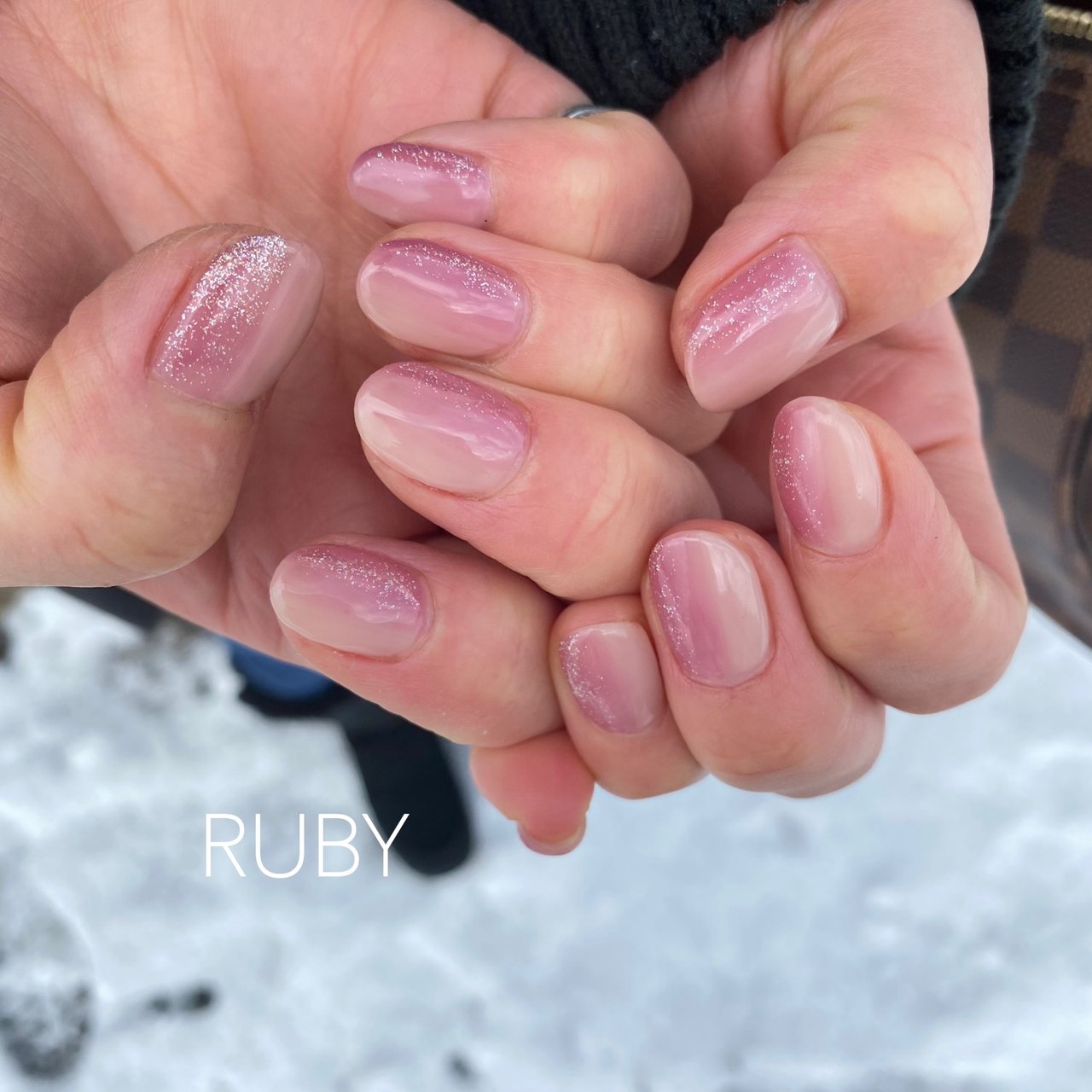 オールシーズン ハンド グラデーション ショート ベージュ Ruby Nail07のネイルデザイン No ネイルブック