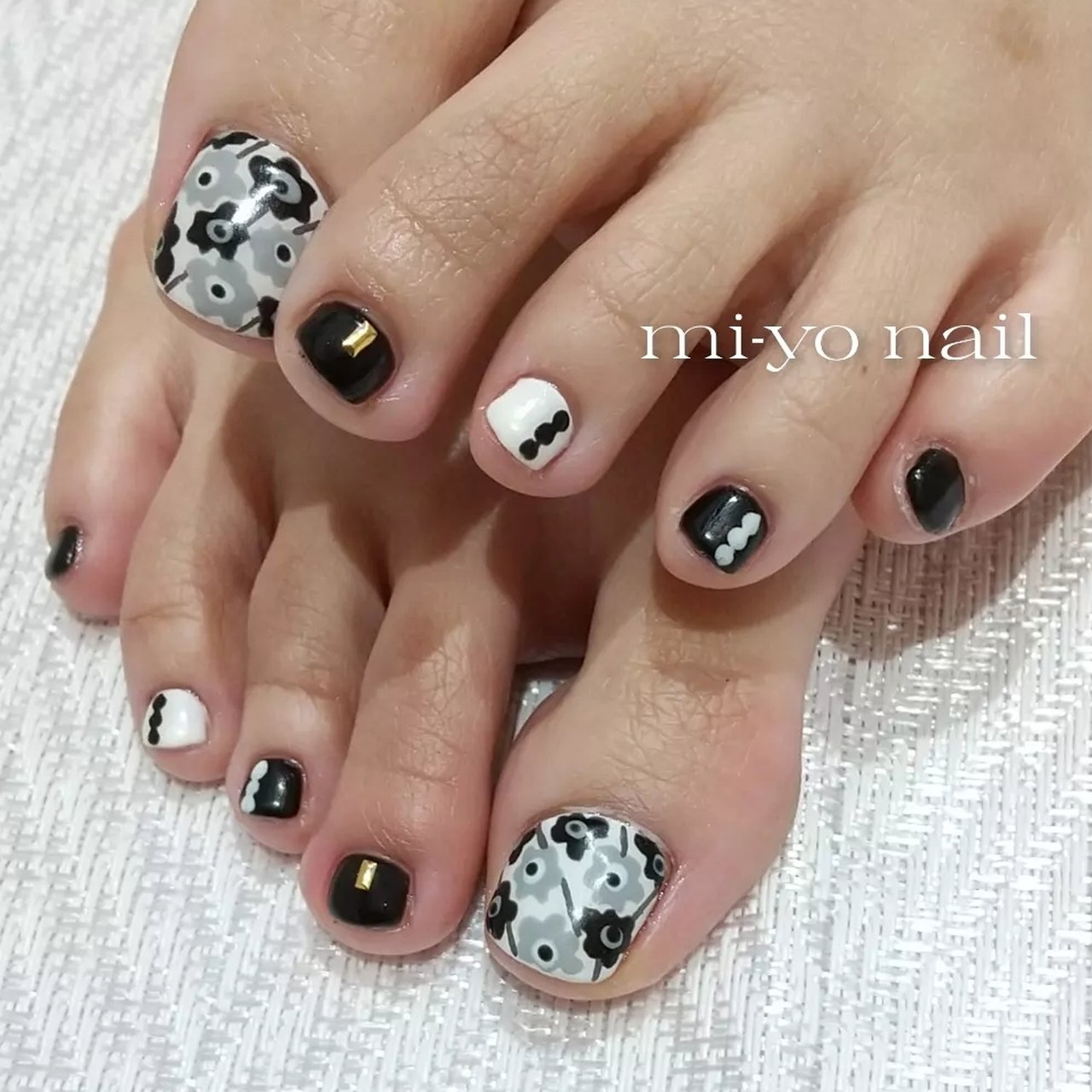 オールシーズン デート 女子会 フット フラワー Mi Yoのネイルデザイン No ネイルブック