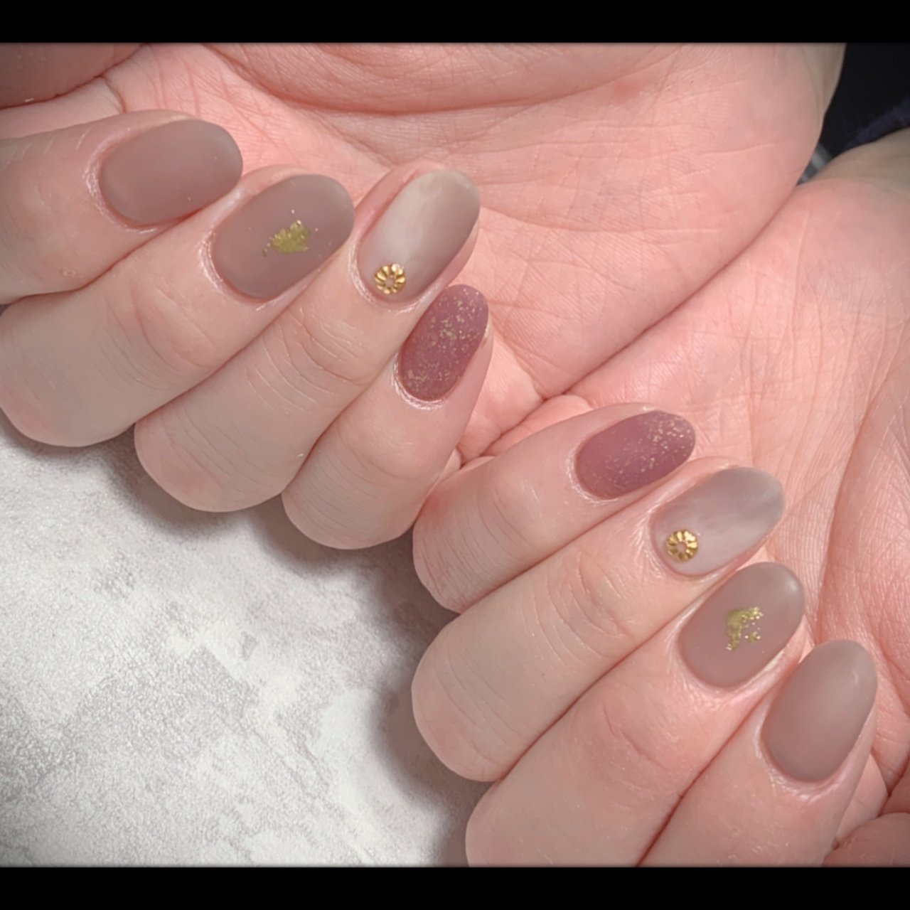 冬 オールシーズン ハンド ラメ パール Mnail Privatenailsalon のネイルデザイン No ネイルブック