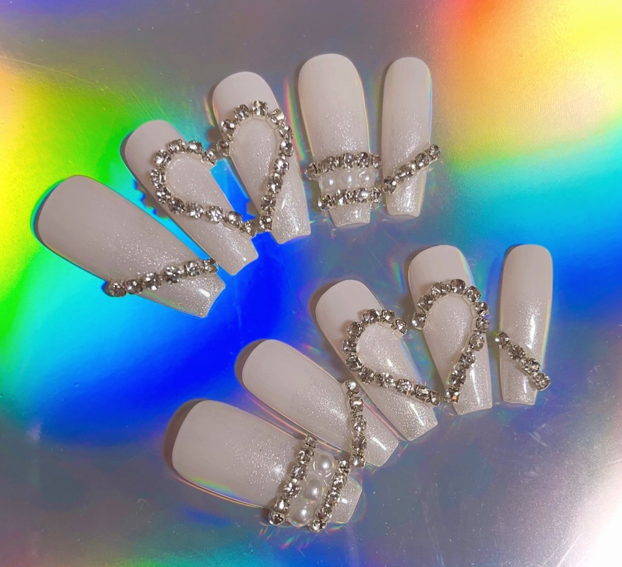 ハンド ラメ ハート パール ロング Suzu6のネイルデザイン No ネイルブック