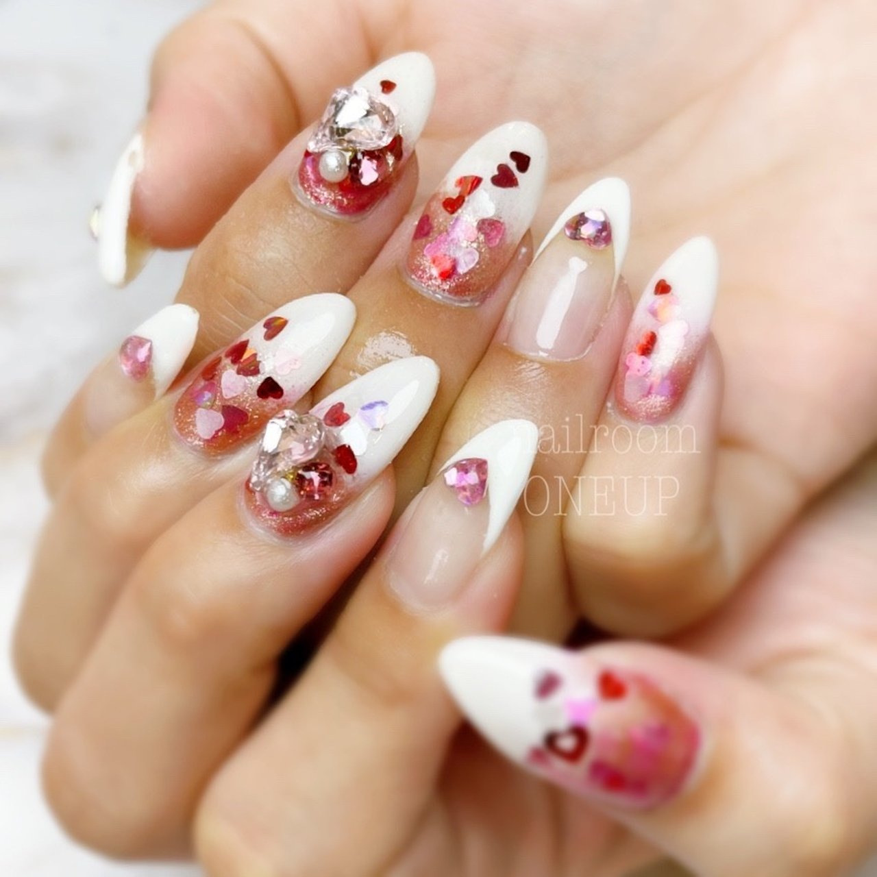冬 オールシーズン バレンタイン デート ハンド Nail Room One Upのネイルデザイン No ネイルブック