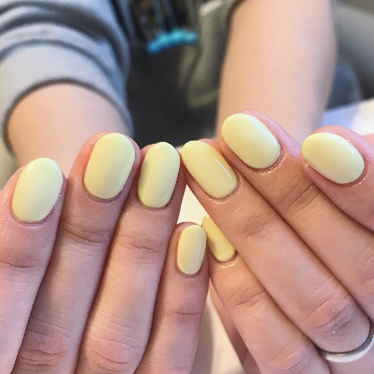 春 ハンド シンプル ワンカラー イエロー Brilliantnailのネイルデザイン No ネイルブック