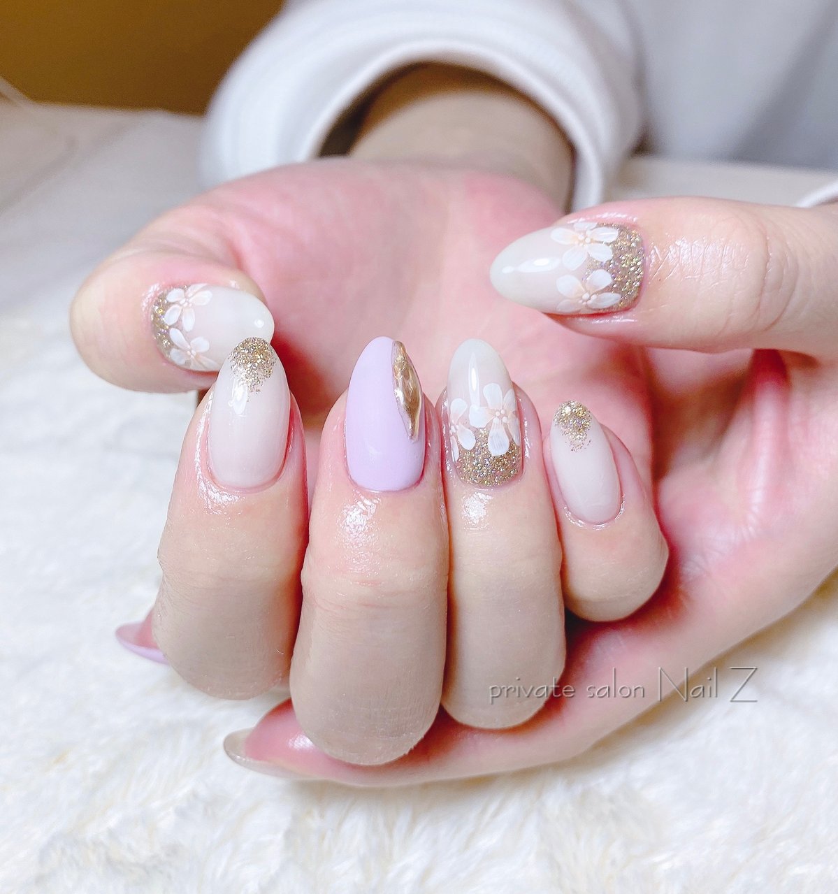 ハンド ラメ フラワー マット Nail Z ネイルジー のネイルデザイン No ネイルブック